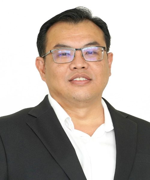 นายกุมพล  รามรังสฤษฎ์